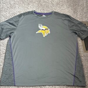 Men’s XL lightweight Minnesota Vikings athletic tshirt